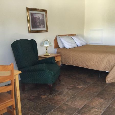 Fort Road Motel Perth-Andover Eksteriør bilde