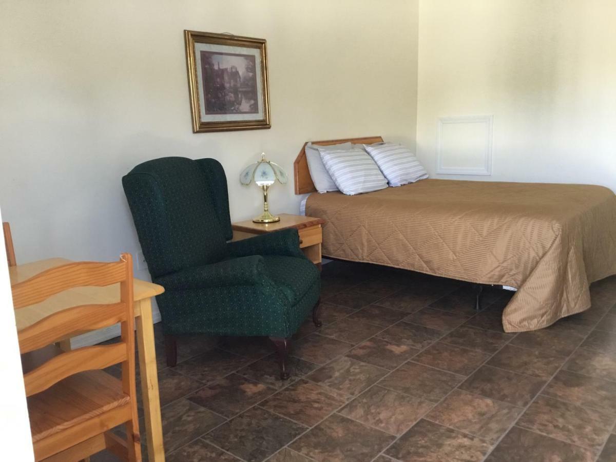 Fort Road Motel Perth-Andover Eksteriør bilde